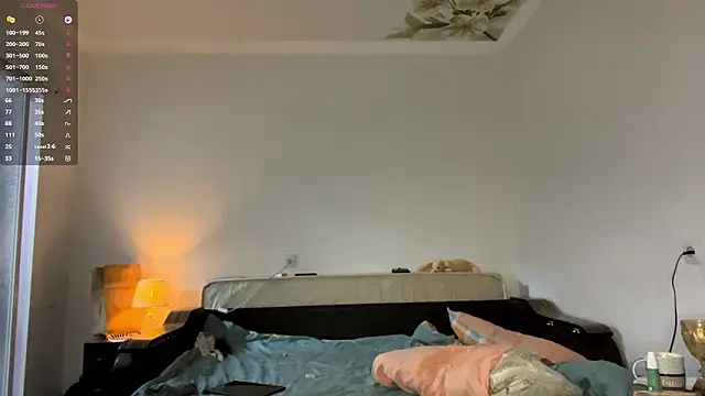 LoryMusetti: онлайн-секс-чат