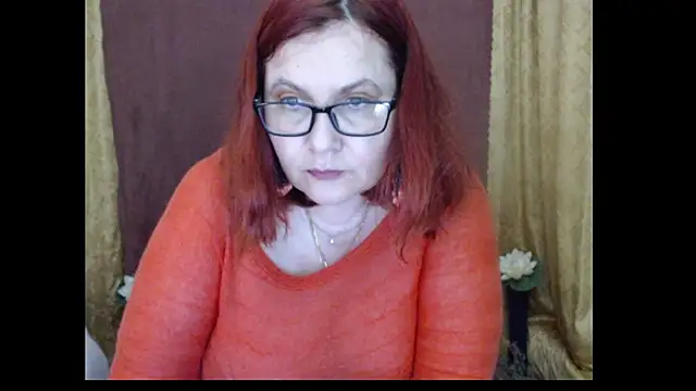 PlayfullMature élő XXX-chatje