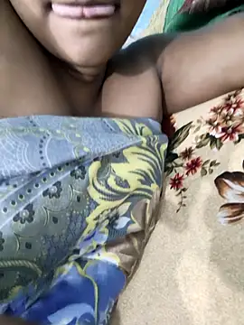 Just-Queen's Live XXX Chat