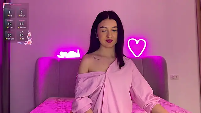 AngelNoiree élő XXX-chatje