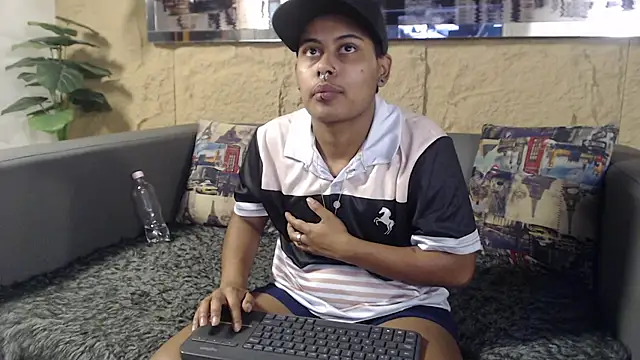 Noha__scott webcam show