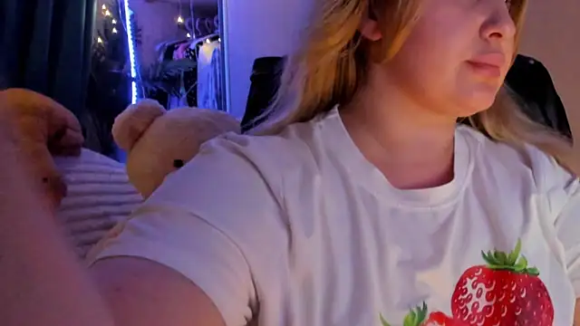 CoraSwonn Live XXX chat