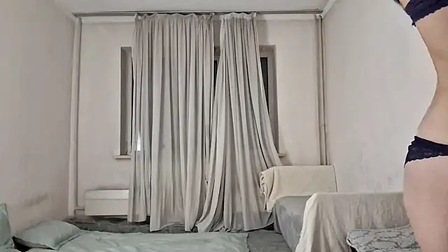 Lyndasilk: онлайн-секс-чат