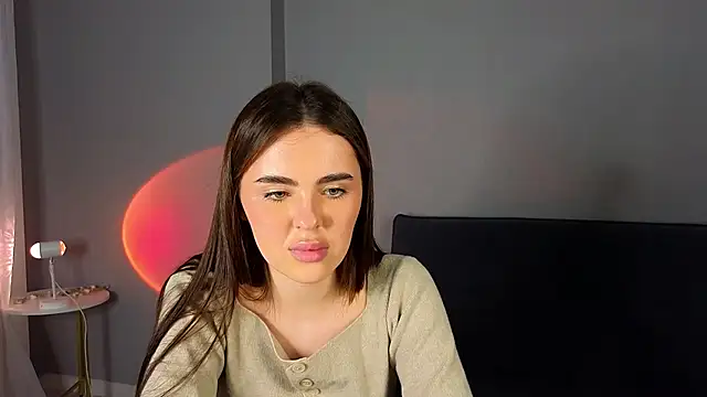 SheilaHigh: онлайн-секс-чат