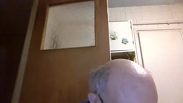 mariusica1@xh's Live XXX Chat