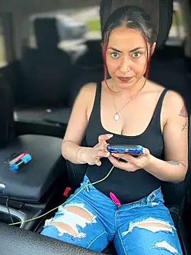 YourQueen18 Live XXX-chat