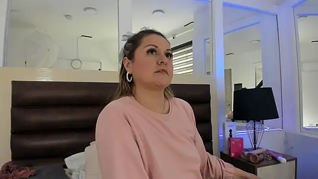 دردشة LaurenSpitz الجنسية المباشرة