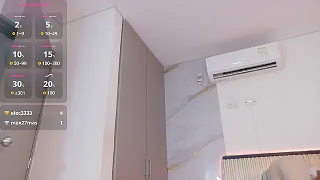 Scarlet_Vixen_ Chat XXX live