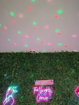 Онлайн чат XXX RenaThickAss