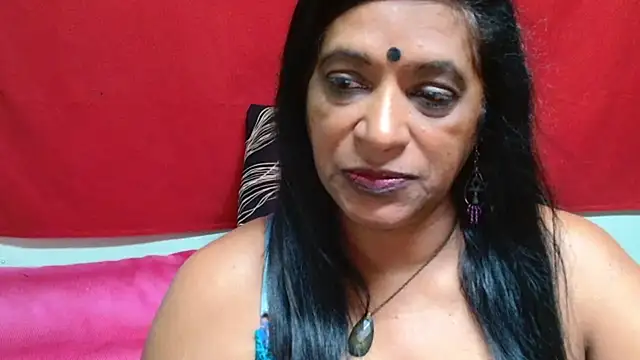 Chatroom XXX en direct de INDIANFUSION