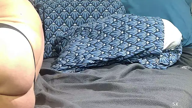 Show modela adepravertotal na web-kameri