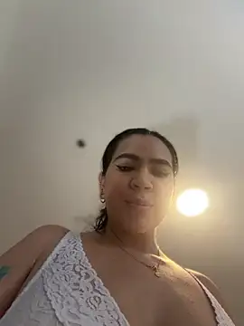 Chat +18 de Gringo_XXX_Latina ao vivo