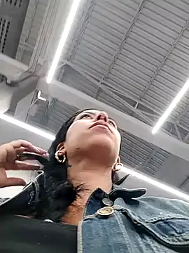 Luianna's Live XXX Chat