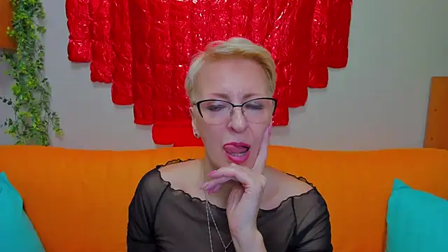 دردشة iamyourdream89 الجنسية المباشرة