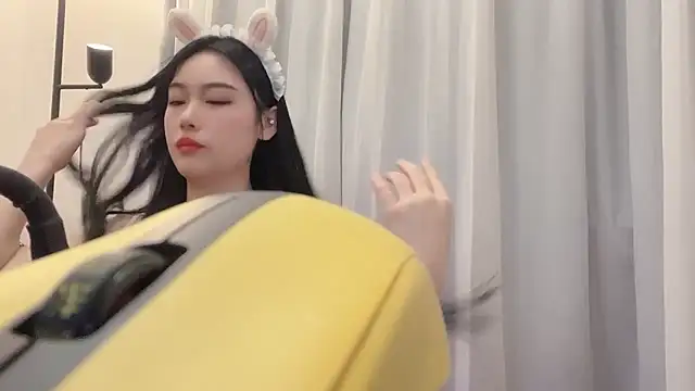 hayuyuyu 在線直播表演