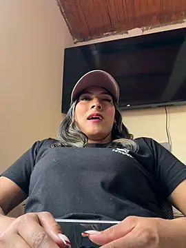 Cami_Leon2's Webcam Show