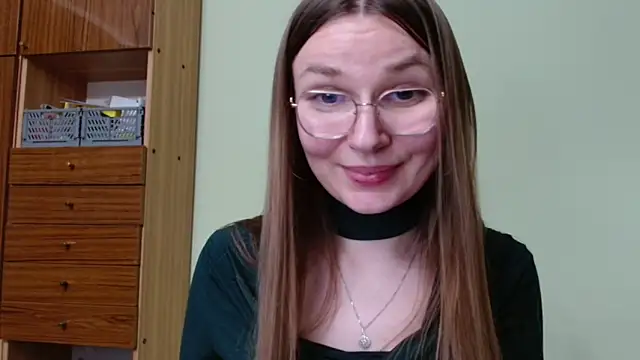 LooveELLYx Chat XXX live