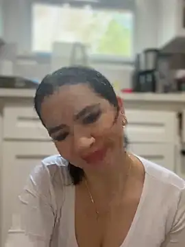 Gringo_XXX_Latina 即時 XXX 聊天