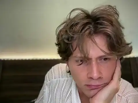 mcklister_kinky_feets: вебкам-шоу