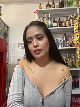 Sara_fun élő XXX-chatje