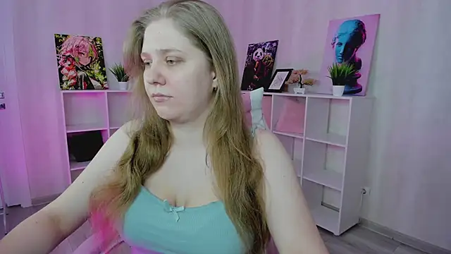 Megan_Violer Adlı Modelin Canlı XXX Sohbeti