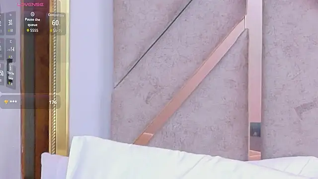 Sally-Noa – Naživo XXX chat