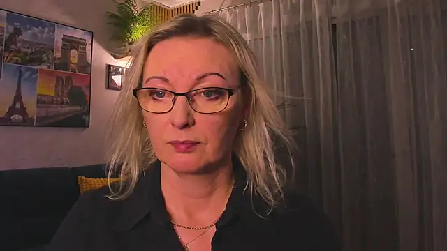 Show modela vanessa_chat na web-kameri