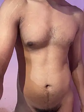 Amit0027 Adlı Modelin Canlı XXX Sohbeti