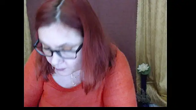 PlayfullMature live XXX chat