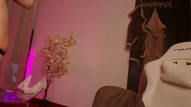 MisssKaya élő XXX-chatje