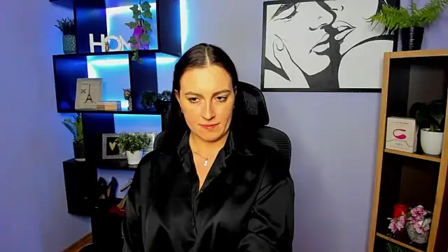 دردشة FUN_AMI الجنسية المباشرة