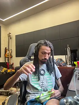 Show de FavelaDaddyCum na webcam