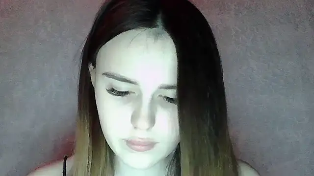 SweetLoraa Chat XXX live