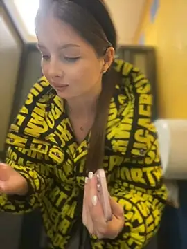 KrisMagnoly Live XXX-chat