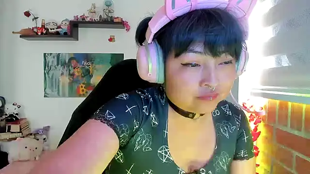 Shaddycute_ Live XXX Chat