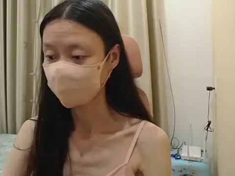 Chatroom XXX en direct de Lil-Cherries