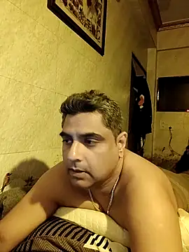 hardnhornybull Show Webcam