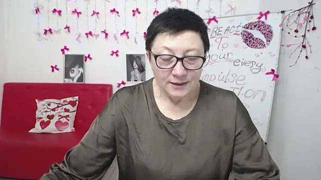 EmilyL0ve – Live XXX-chat