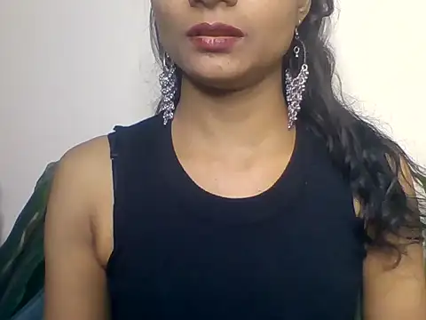 Indian_Sara Chat XXX in diretta