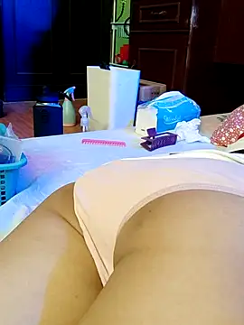 QueenSoreal Pertunjukan Webcam