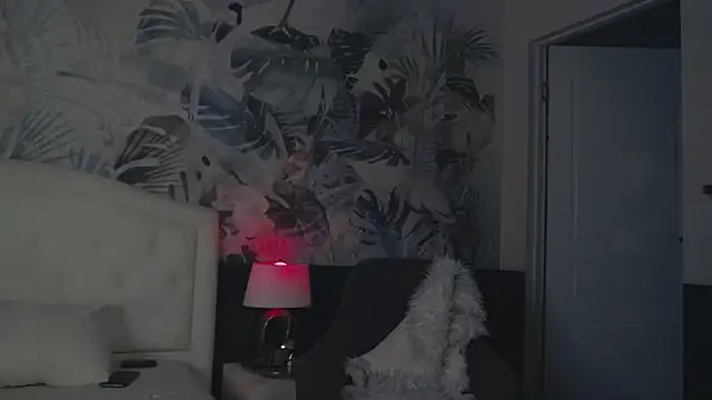 MaeveMoon webcam show