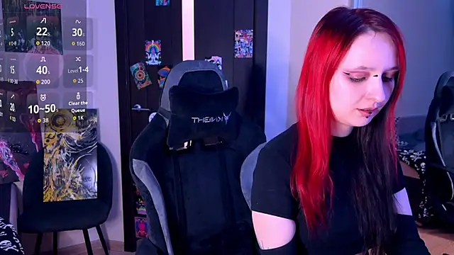 Živý XXX chat lavender_monster