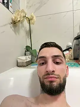 Show modela Juliann69Ramiro na web-kameri