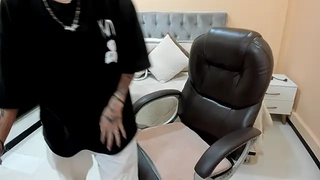 Živý XXX chat Bela_Craxkerr