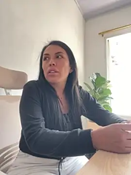 Emma_Sanz__ – Naživo XXX chat