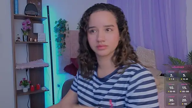 emilyrouxe Chat XXX live