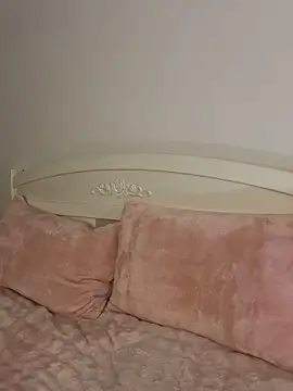 Nana-3 在線直播表演