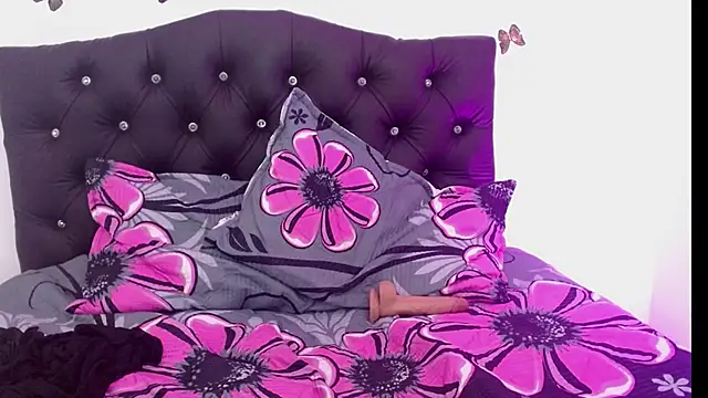 XXX chat uživo modela Coral_Villalobos