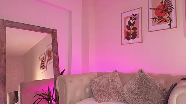 DahianaWalcott live XXX chat