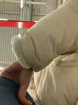 -AngelAri- Live XXX Chat